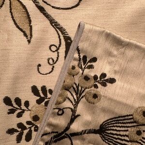 Ralph Lauren Plage D’or Floral 4 Piece Set: Dust Ruffle,2 pillowcases,1 Sham